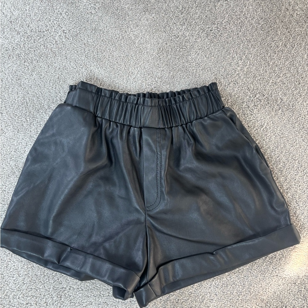 Forever 21 Black High Waist Women's Shorts